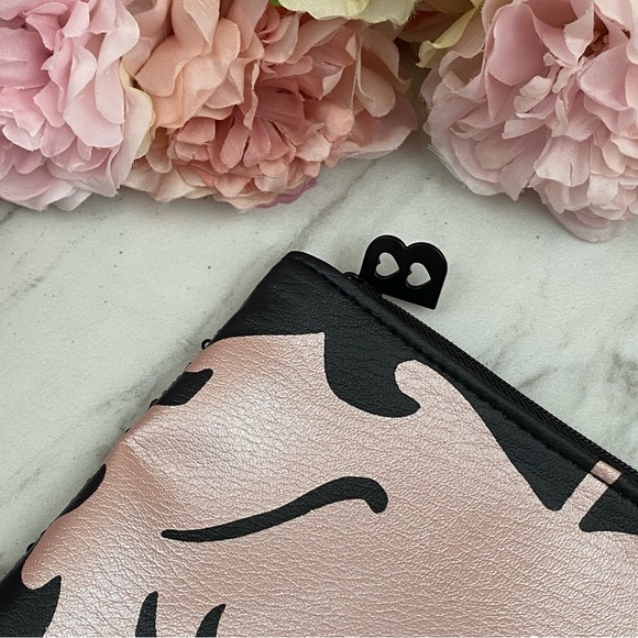 Betty Boop Sequined Cosmetic Bag Clutch Purse - Picture 7 of 12